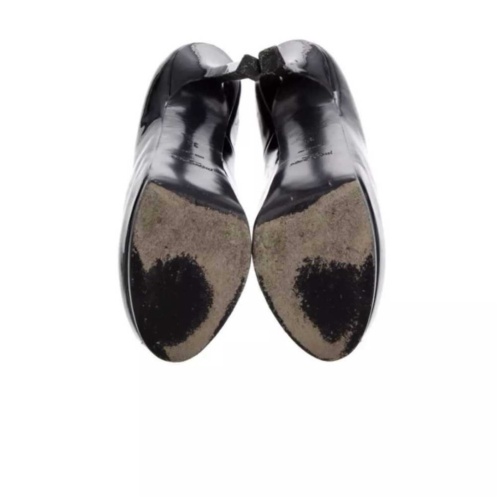 Yves Saint Laurent Women's Black Pumps - Picture 5 of 8
